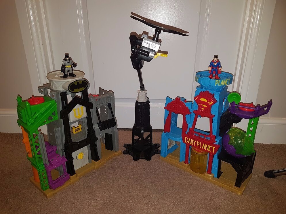 imaginext batman superman flight city